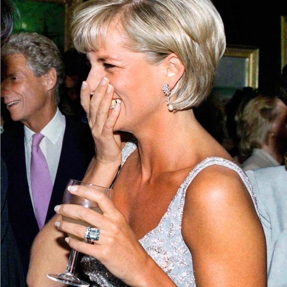 NWT 10mm X 14mm Swiss Blue Topaz & CZ Rectangular Emerald Cut Cocktail Ring - Picture 6 of 6